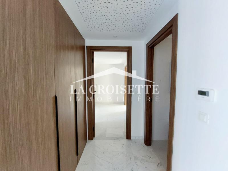 Appartement S+3 vue sur mer à La Marsa